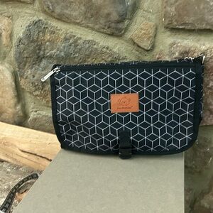 KeaBabies Ezee Portable Diaper Changing Mat. Great condition